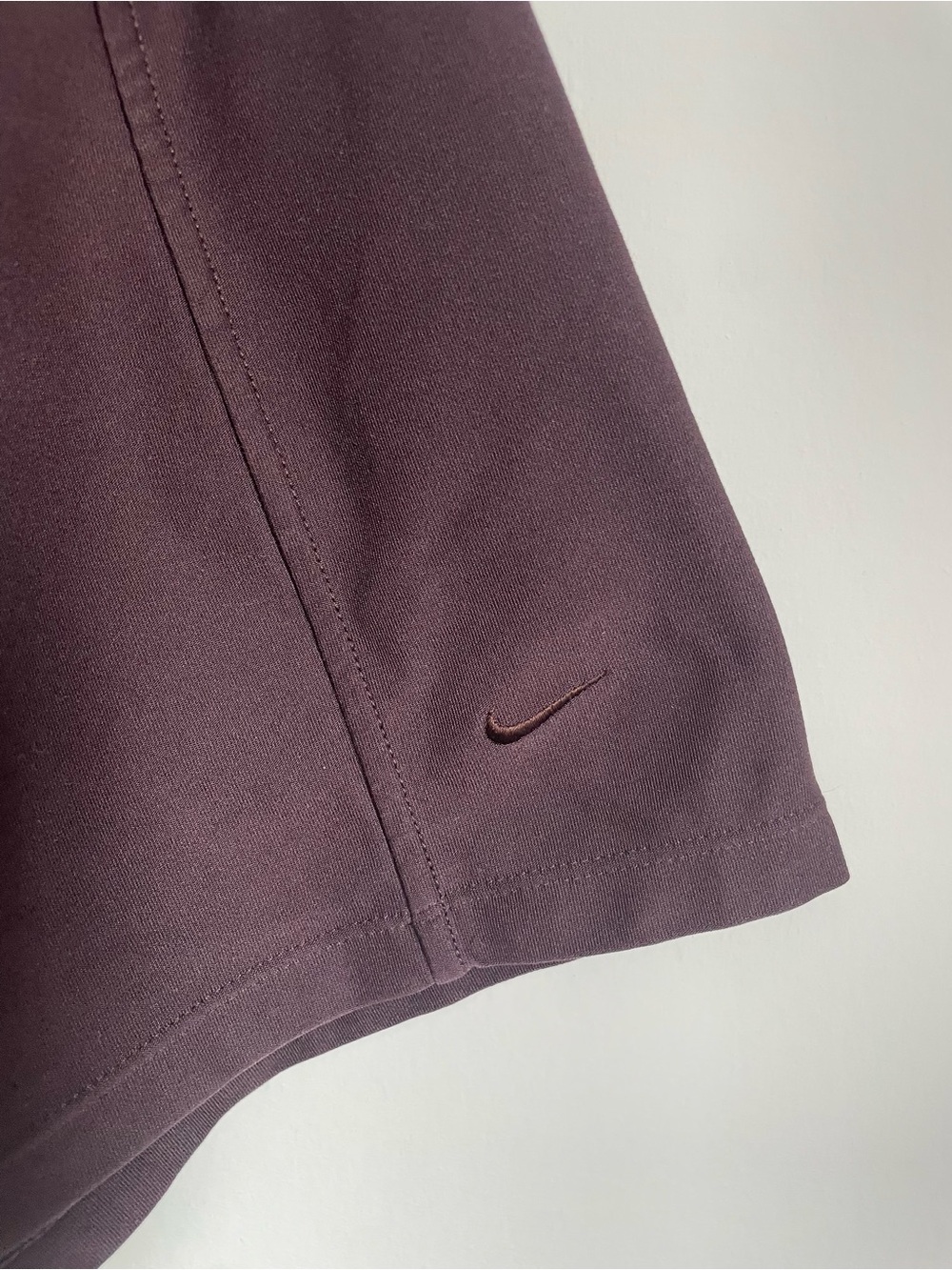 Womens Chocolate Brown Nike Loose Fit Shorts Size S Zip Pocket - Picture 2 of 9